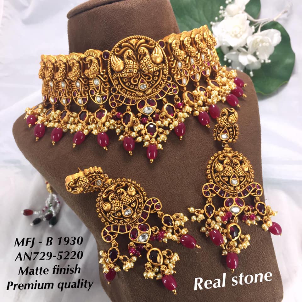 Sangini Super Kemp Real Stone Necklace Set