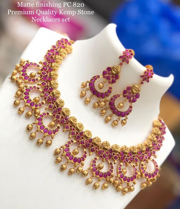 Trupti Super Premium Quality Kemp Stone Necklace Set