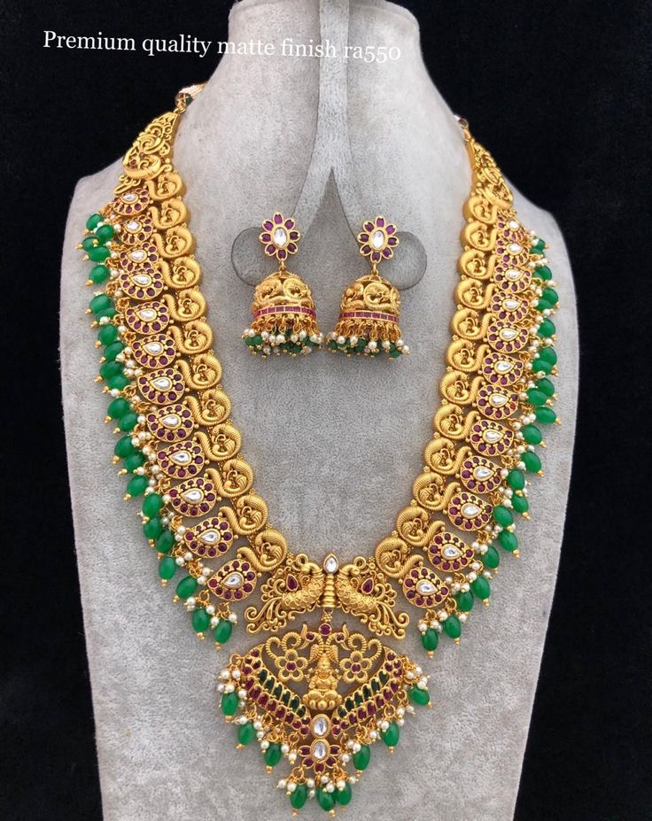 Ashna Premium Hot Selling Necklace Set